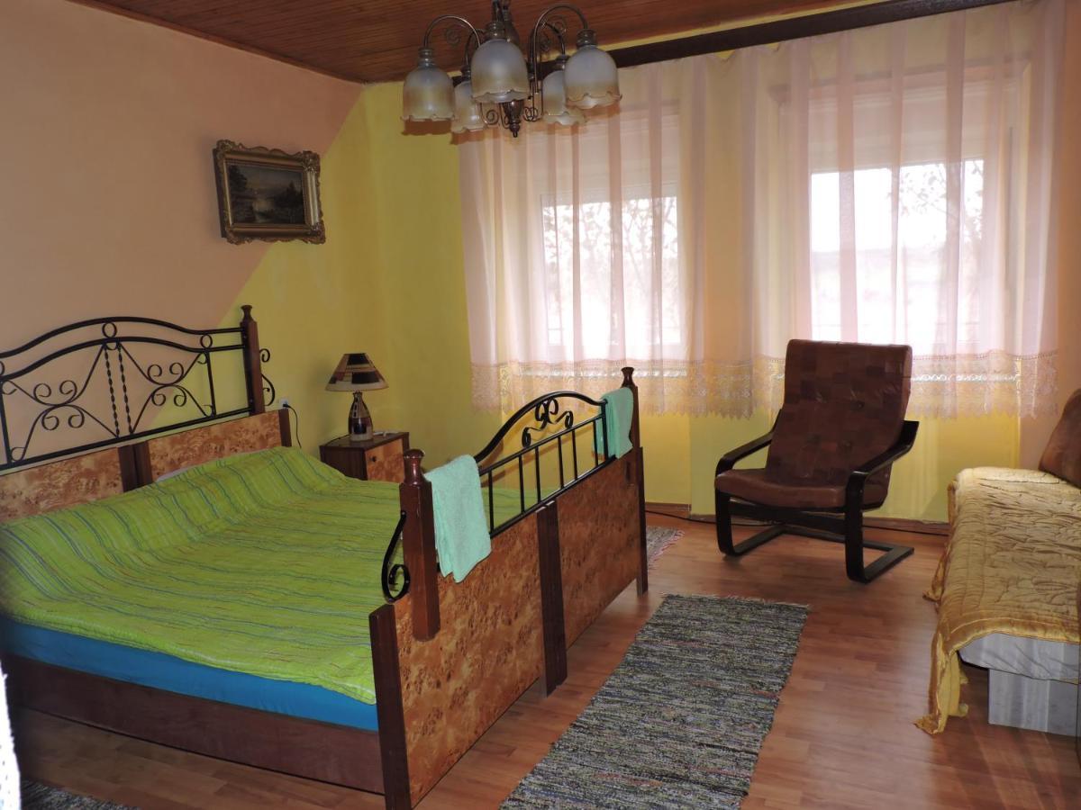 Liza Panzio Bed & Breakfast Mali Idos Bagian luar foto